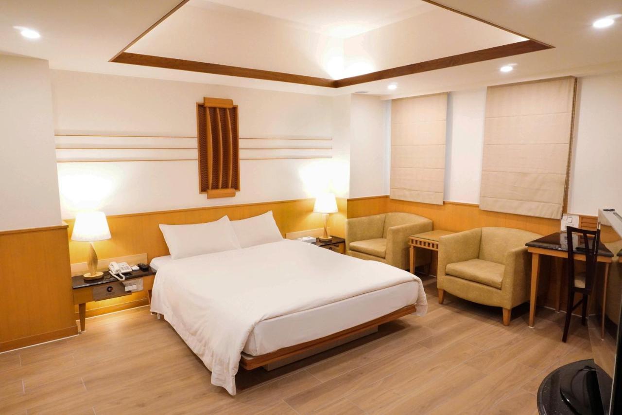 Kao Yuan Hotel - Zhong Zheng Taichung Exterior foto