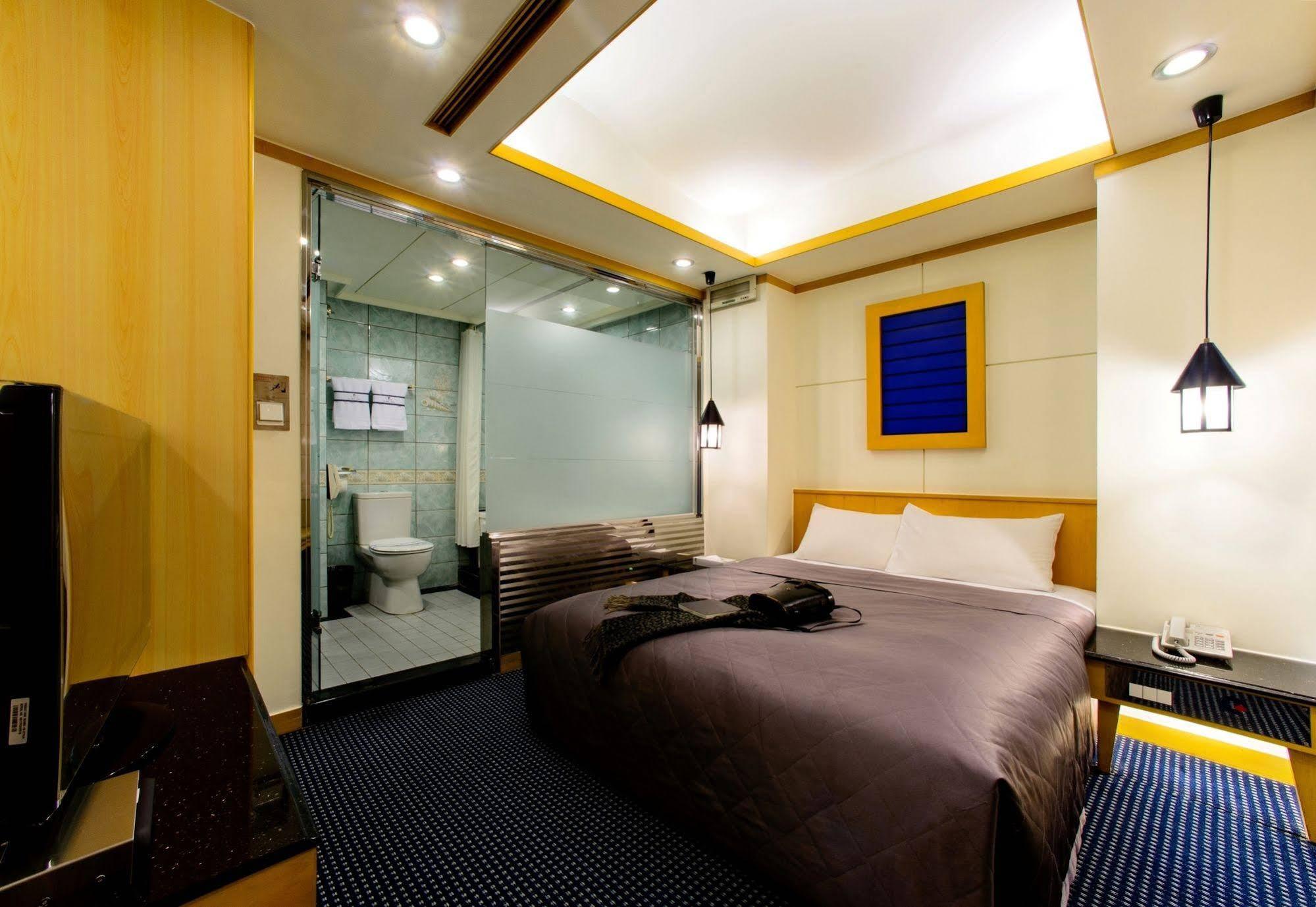 Kao Yuan Hotel - Zhong Zheng Taichung Exterior foto
